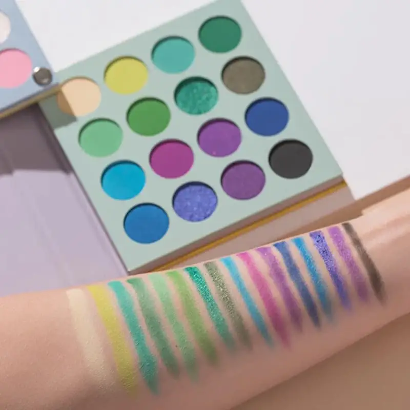 Beauty Glazed Color Twist 64-color eyeshadow palette's back, detailing product information and ingredients. - thumbnail