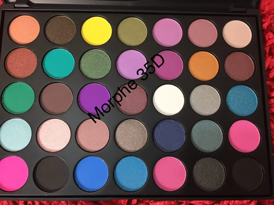 Morphe beauty brand logo featuring clean black uppercase sans-serif text and a distinctive horizontal line.