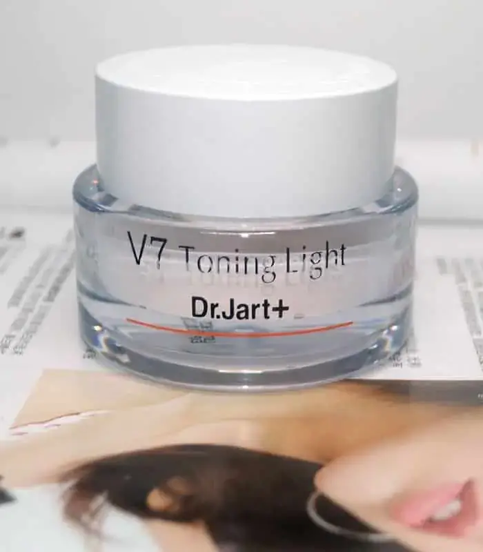 Dr. Jart+ V7 Toning Light cream spread smoothly across skin for full application. - thumbnail