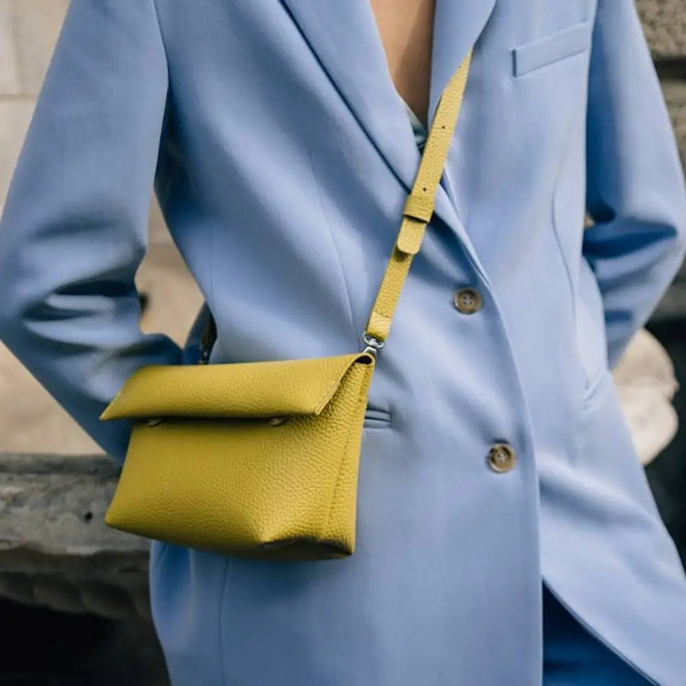 One Bag, Five Looks: Mastering the Art of Versatile Style