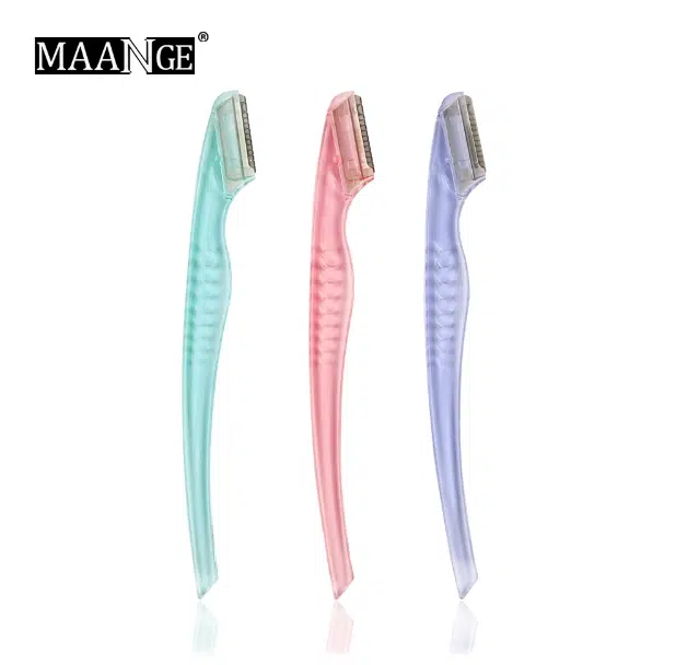 Three Maange pink eyebrow razors with clear safety caps neatly arranged on a white background. - thumbnail
