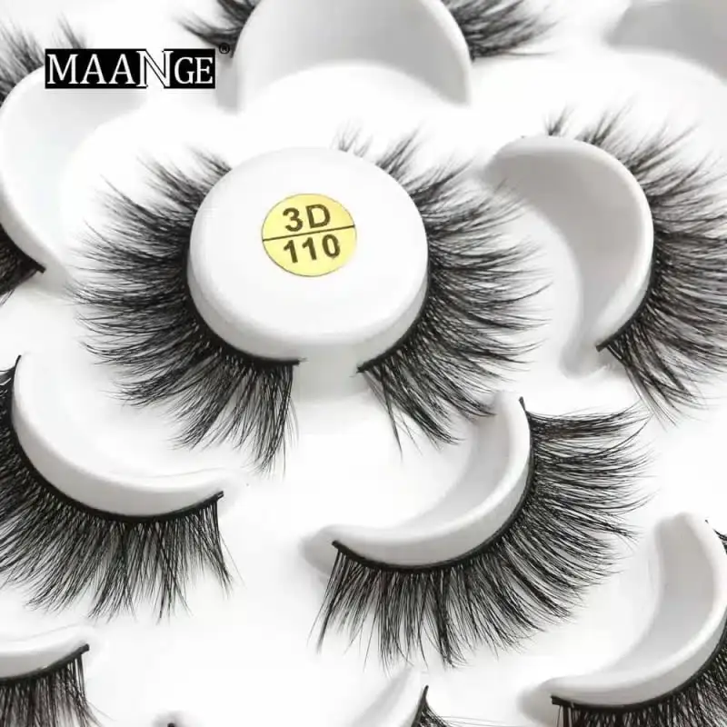 Close-up of Maange 3D false eyelashes, highlighting textured black strands within clear individual slots. - thumbnail