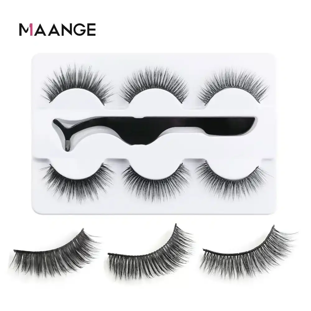 Close-up of a single black Maange 3D mink false eyelash pair, highlighting its voluminous texture and length. - thumbnail