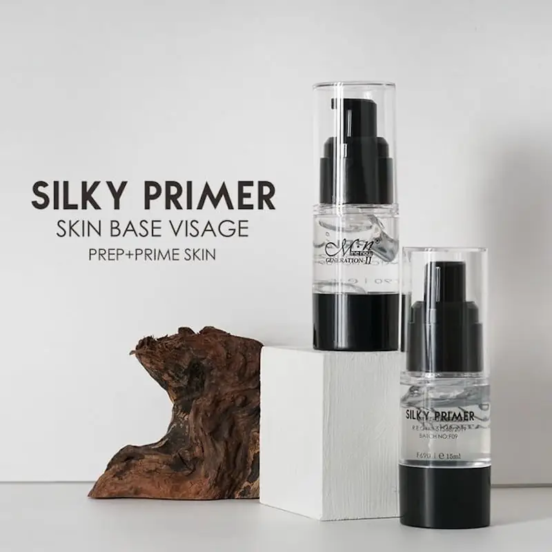 Menow Professional Pore-Blurring Face Primer tube with the cap removed, showing nozzle. - thumbnail