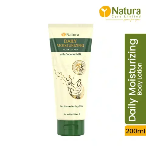 Natura Daily Moisturizing body lotion, white bottle with bright green cap, upright front display.