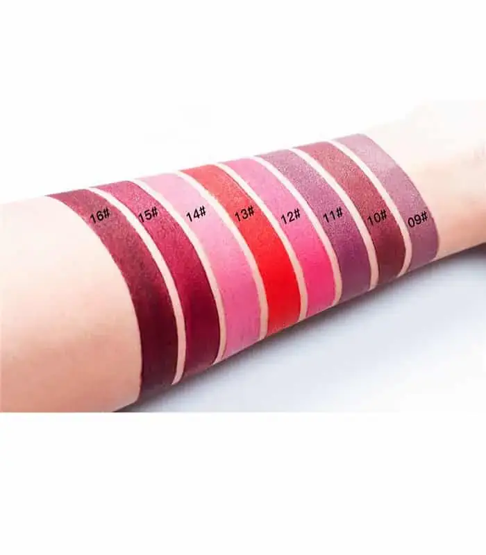 Close-up of a Pudaier dual-head lipliner pencil with one end uncapped, showing the fine tip. - thumbnail