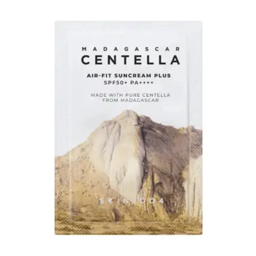 White Skin1004 Madagascar Centella Air-Fit Suncream Light SPF30 PA++++ 1.5ml sachet, standing upright.