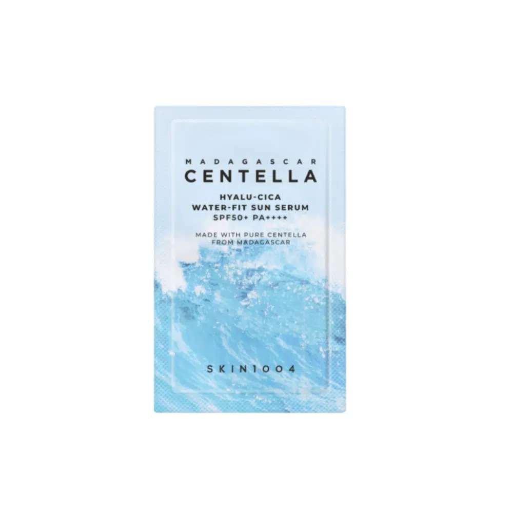 Skin1004 Madagascar Centella Hyalu-Cica Water-Fit Sun Serum SPF50+ in white sample sachet.