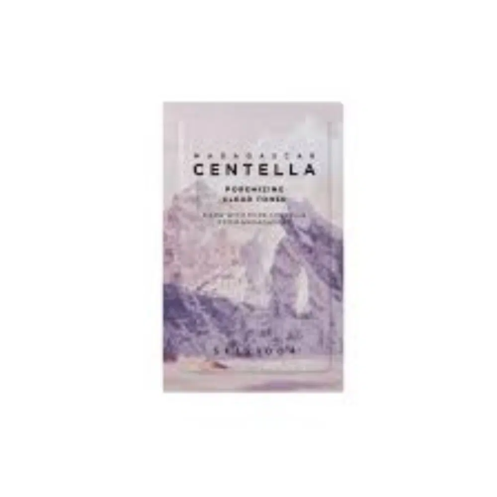 SKIN1004 Madagascar Centella Poremizing Clear Toner 1.5ml sachet, white and green packaging with leaf design.