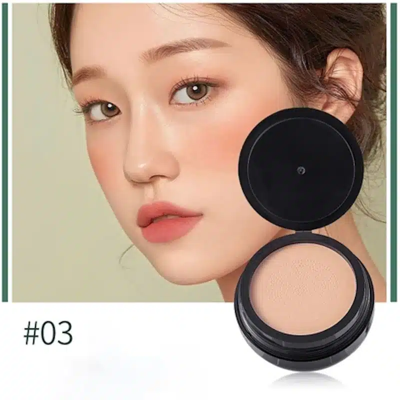 Lameila Svmy Air Cushion BB Cream natural 03 in its elegant closed gold compact. - thumbnail