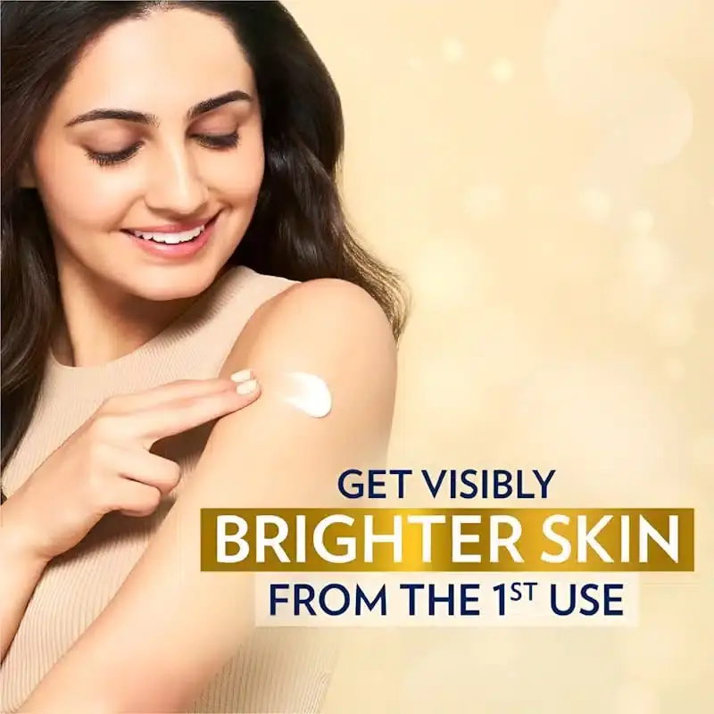 Vaseline Gluta Hya Flawless Glow Serum in Lotion, smooth white product texture dispensed. - thumbnail