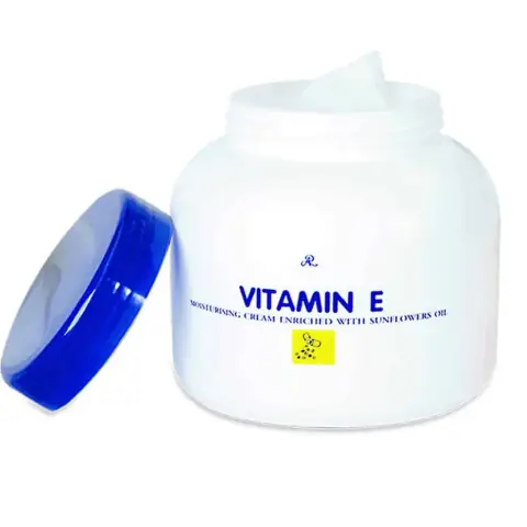 Aron Vitamin E Moisturizing Cream 200gm jar, white with a distinctive dark green lid.